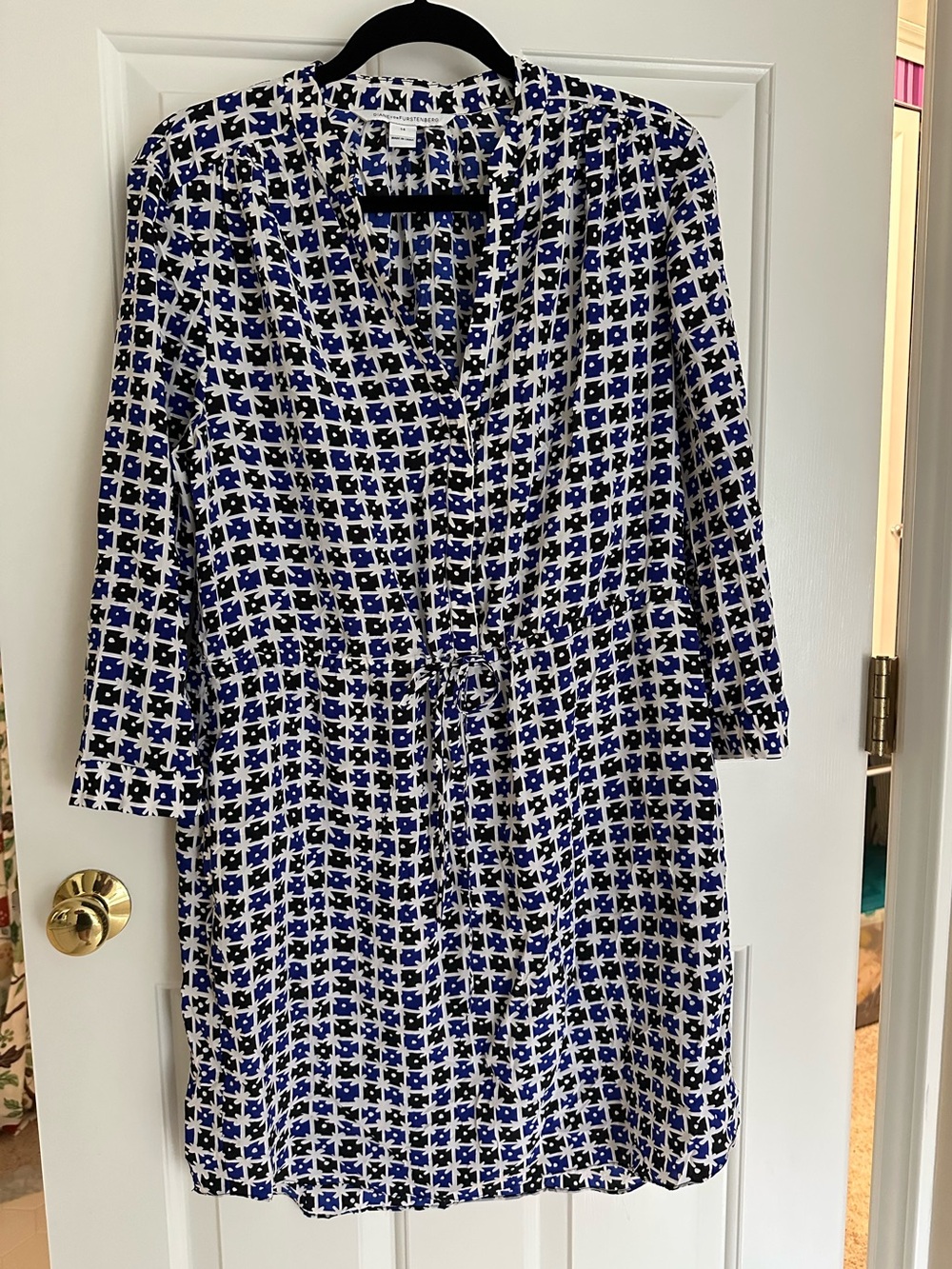 Diane Von Furstenberg Long Sleeve Dress, size 14